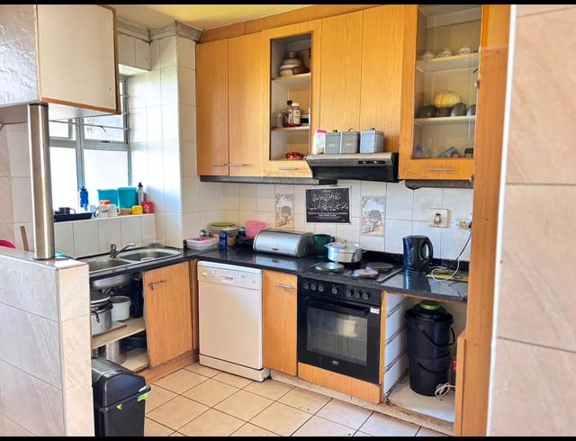 2.5 BEDROOM APARTMENT FOR SALE IN NORTH BEACH